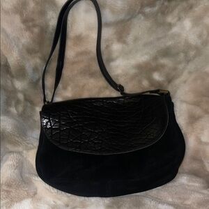 SAS genuine Black Leather Shoulder Bag